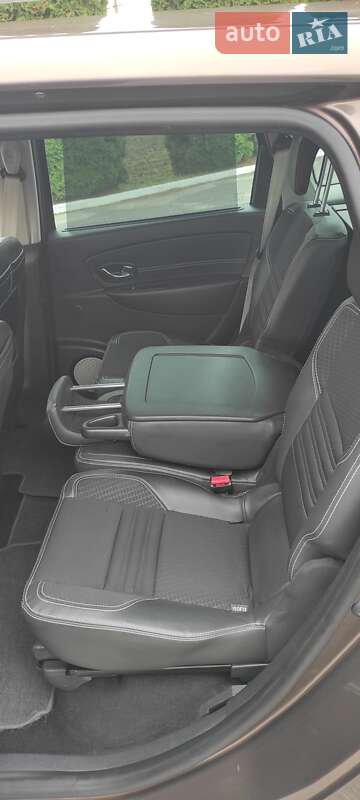 Минивэн Renault Grand Scenic 2016 в Дубно