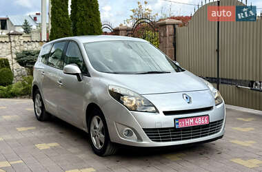 Минивэн Renault Grand Scenic 2010 в 
