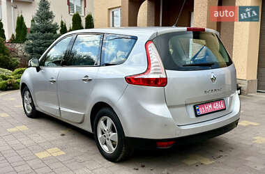 Минивэн Renault Grand Scenic 2010 в 