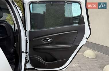 Минивэн Renault Grand Scenic 2017 в 