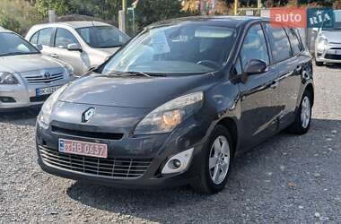 Минивэн Renault Grand Scenic 2011 в 
