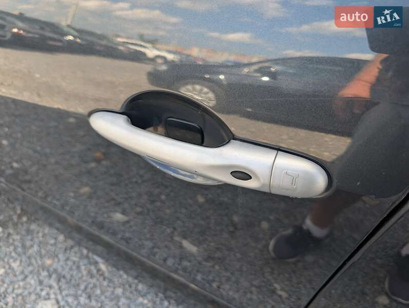 Мінівен Renault Grand Scenic 2011 в Рівному фото 21 Мінівен Renault Grand Scenic 2011 в Рівному