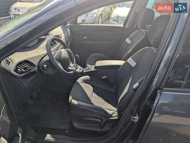 Мінівен Renault Grand Scenic 2011 в Рівному фото 25 Мінівен Renault Grand Scenic 2011 в Рівному