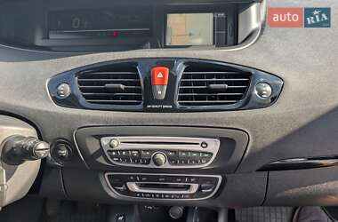 Минивэн Renault Grand Scenic 2011 в 
