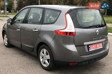 Мінівен Renault Grand Scenic 2012 в 