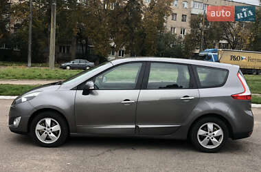 Мінівен Renault Grand Scenic 2012 в 