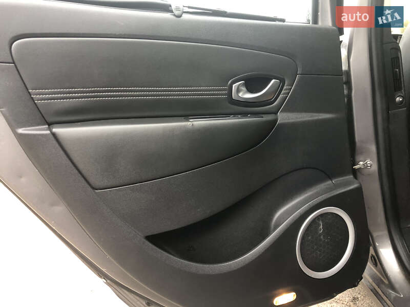 Минивэн Renault Grand Scenic 2012 в Ровно