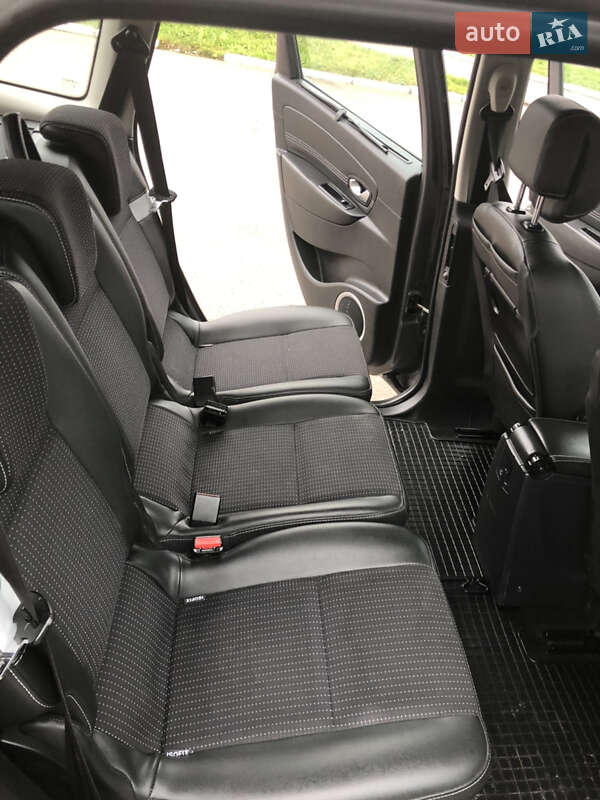 Минивэн Renault Grand Scenic 2012 в Ровно