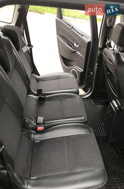 Мінівен Renault Grand Scenic 2012 в 