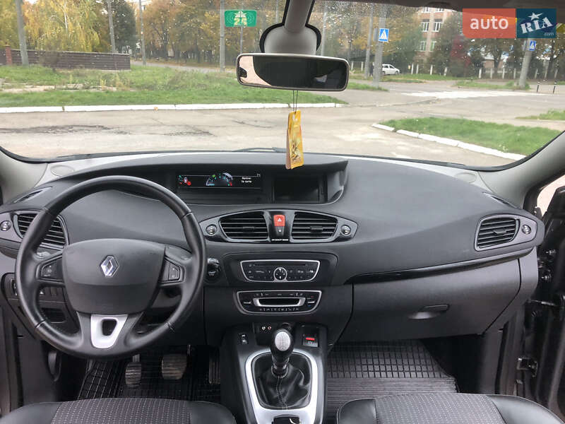Минивэн Renault Grand Scenic 2012 в Ровно