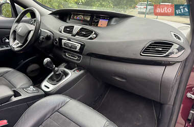 Минивэн Renault Grand Scenic 2016 в 