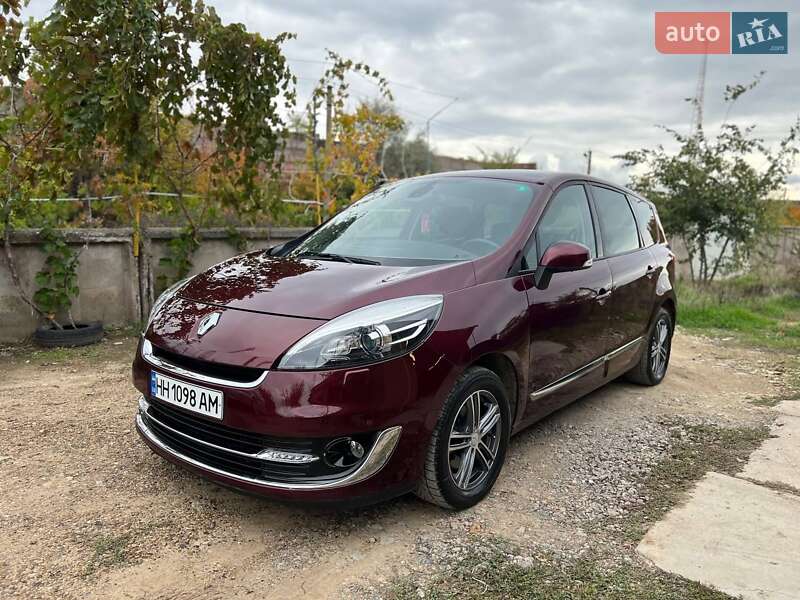 Минивэн Renault Grand Scenic 2012 в Великодолинском