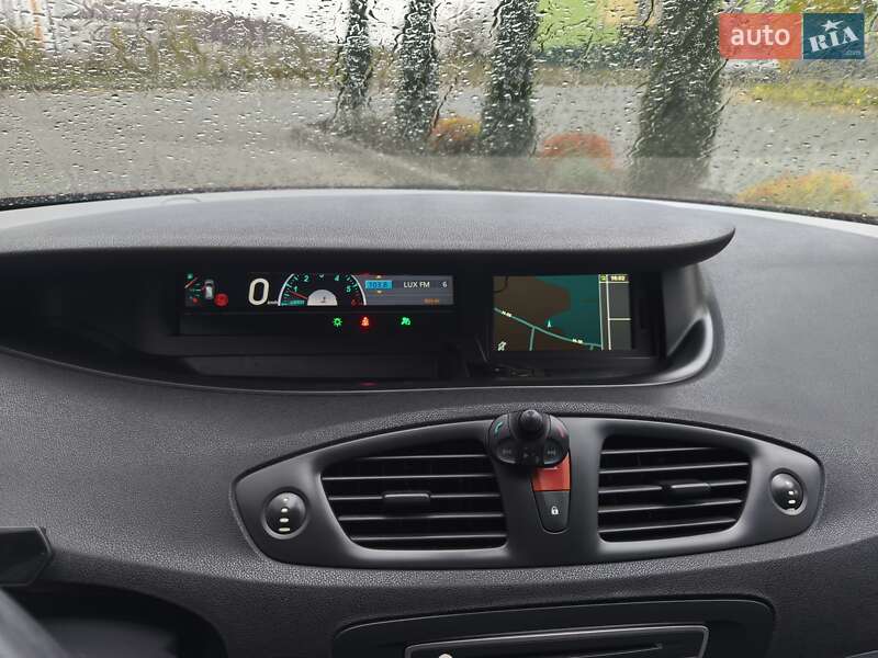 Минивэн Renault Grand Scenic 2011 в Ивано-Франковске