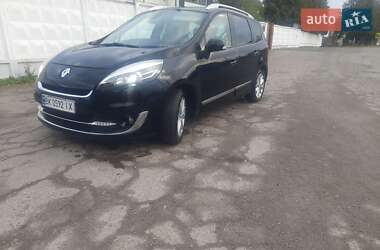 Минивэн Renault Grand Scenic 2012 в 