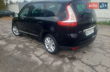 Минивэн Renault Grand Scenic 2012 в 
