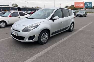 Минивэн Renault Grand Scenic 2009 в 