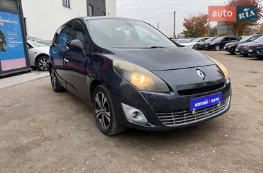 Минивэн Renault Grand Scenic 2011 в 