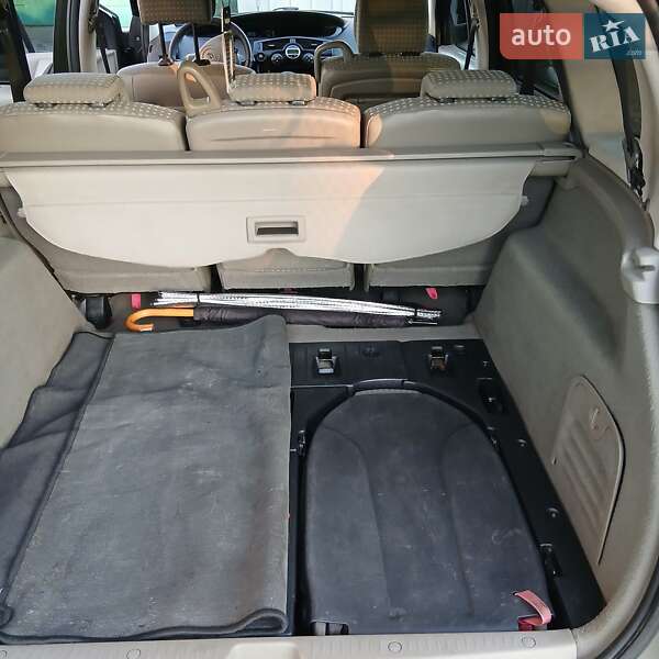 Минивэн Renault Grand Scenic 2006 в Дрогобыче