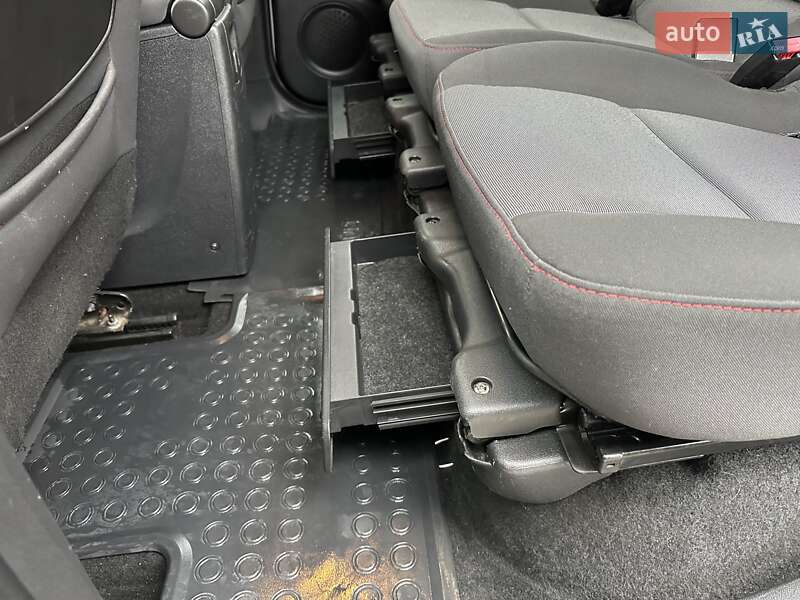 Минивэн Renault Grand Scenic 2012 в Киеве