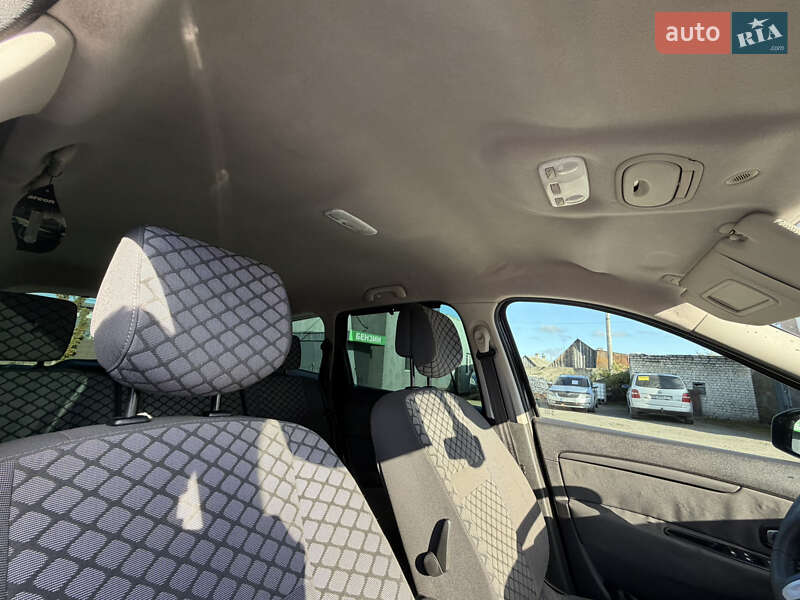 Минивэн Renault Grand Scenic 2011 в Дубровице