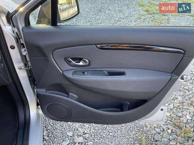Минивэн Renault Grand Scenic 2014 в Черновцах фото 17 Минивэн Renault Grand Scenic 2014 в Черновцах