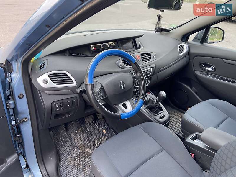 Минивэн Renault Grand Scenic 2010 в Вознесенске фото 29 Минивэн Renault Grand Scenic 2010 в Вознесенске