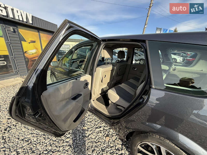 Минивэн Renault Grand Scenic 2005 в Стрые