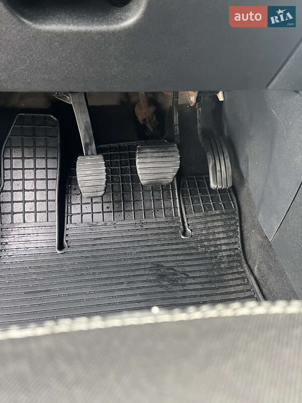 Минивэн Renault Grand Scenic 2015 в Вольногорске