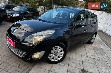 Минивэн Renault Grand Scenic 2009 в 