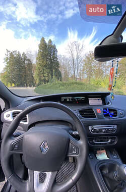 Минивэн Renault Grand Scenic 2010 в 