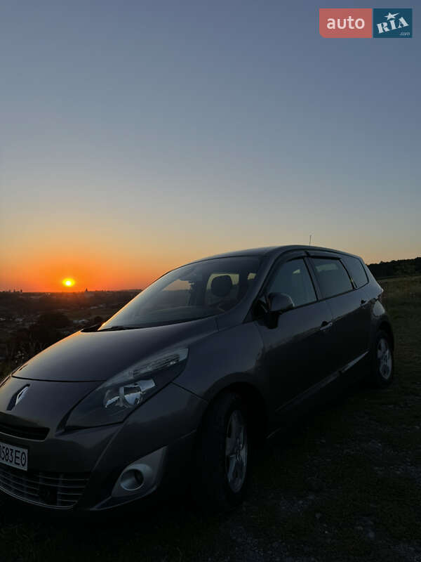 Минивэн Renault Grand Scenic 2011 в Теребовле