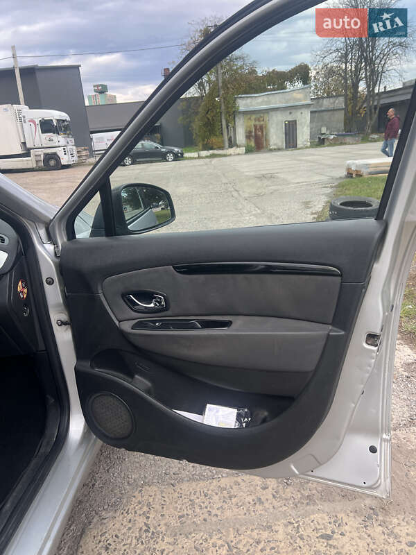 Мінівен Renault Grand Scenic 2012 в Львові фото 16 Мінівен Renault Grand Scenic 2012 в Львові