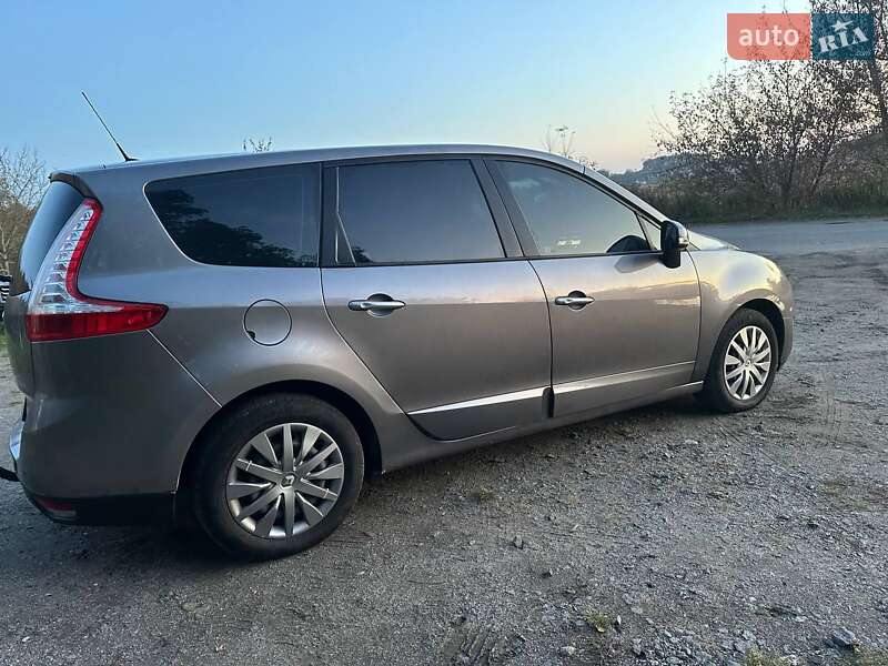 Минивэн Renault Grand Scenic 2011 в Изяславе