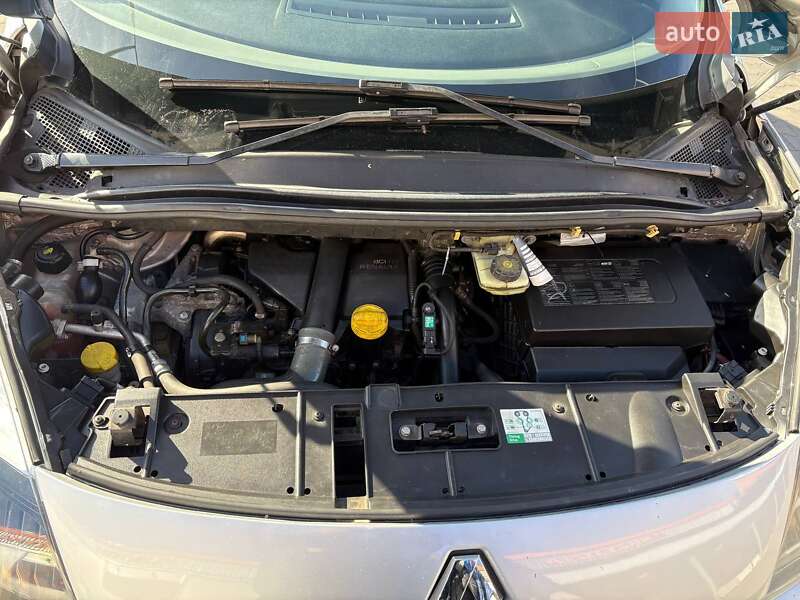 Минивэн Renault Grand Scenic 2011 в Ужгороде фото 30 Минивэн Renault Grand Scenic 2011 в Ужгороде