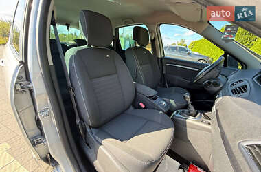 Минивэн Renault Grand Scenic 2015 в 