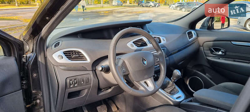 Мінівен Renault Grand Scenic 2009 в Дніпрі фото 8 Мінівен Renault Grand Scenic 2009 в Дніпрі