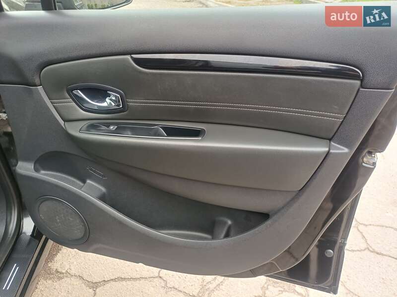 Минивэн Renault Grand Scenic 2015 в Каменском фото 25 Минивэн Renault Grand Scenic 2015 в Каменском