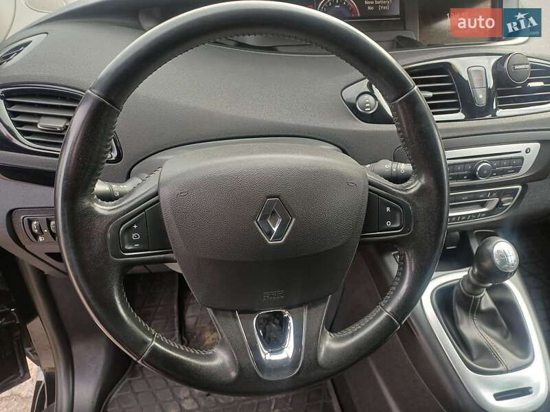 Минивэн Renault Grand Scenic 2015 в Каменском фото 40 Минивэн Renault Grand Scenic 2015 в Каменском