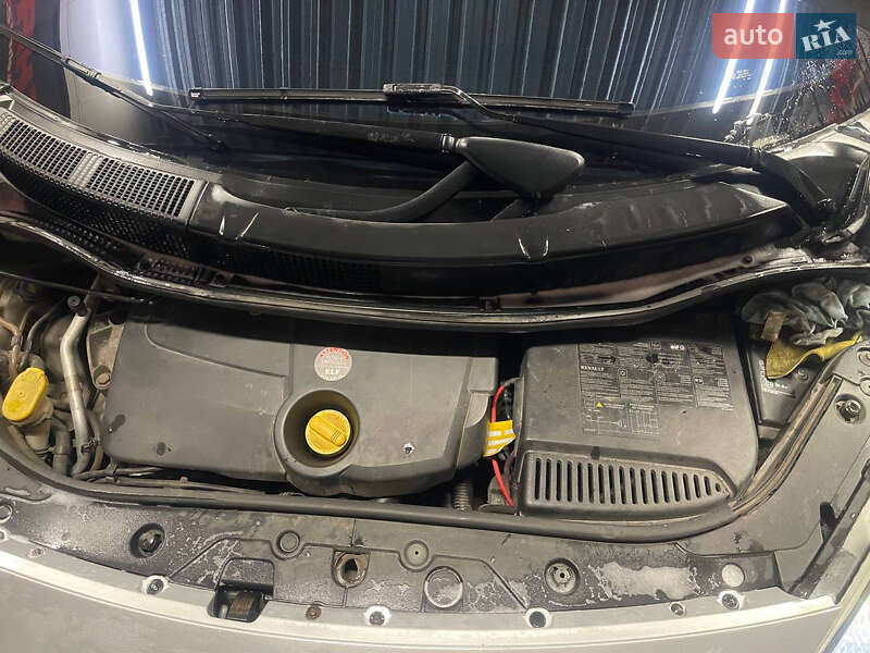 Минивэн Renault Grand Scenic 2004 в Виннице