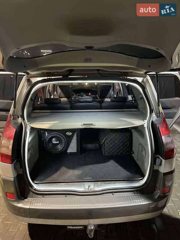 Минивэн Renault Grand Scenic 2004 в Виннице