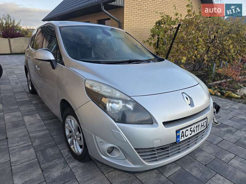 Минивэн Renault Grand Scenic 2011 в Луцке фото 3 Минивэн Renault Grand Scenic 2011 в Луцке