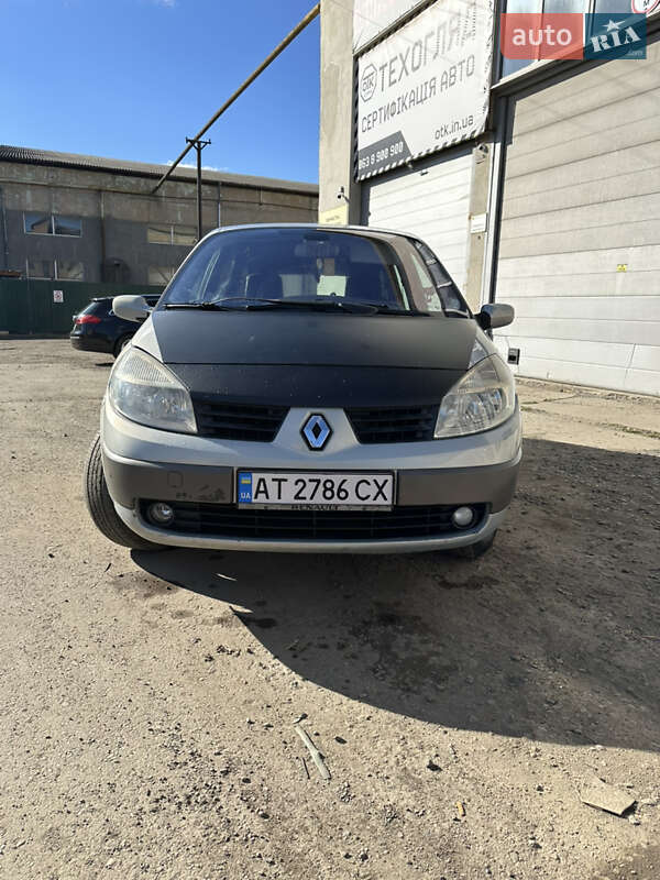Мінівен Renault Grand Scenic 2004 в Коломиї