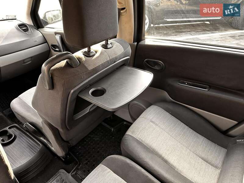 Минивэн Renault Grand Scenic 2004 в Луцке