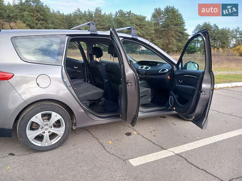Минивэн Renault Grand Scenic 2010 в Кременчуге фото 53 Минивэн Renault Grand Scenic 2010 в Кременчуге