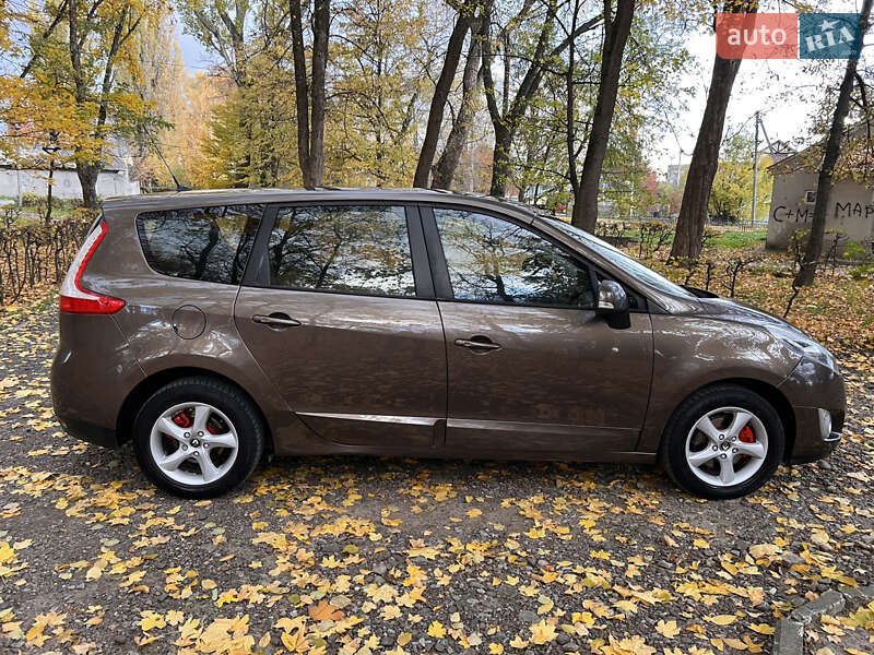 Минивэн Renault Grand Scenic 2011 в Черновцах фото 9 Минивэн Renault Grand Scenic 2011 в Черновцах