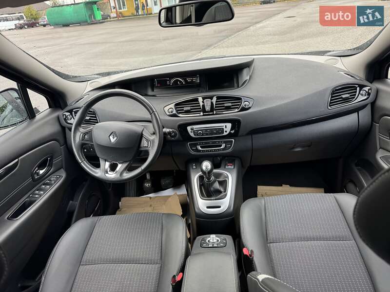 Мінівен Renault Grand Scenic 2013 в Луцьку фото 41 Мінівен Renault Grand Scenic 2013 в Луцьку
