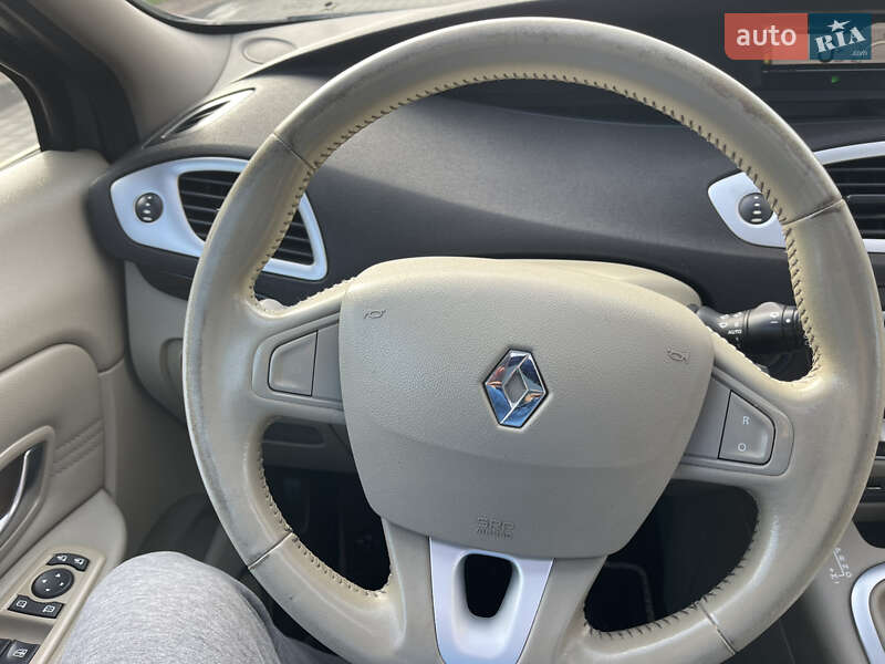 Минивэн Renault Grand Scenic 2010 в Луцке фото 83 Минивэн Renault Grand Scenic 2010 в Луцке