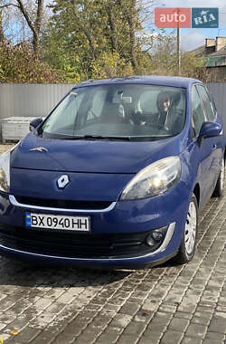 Минивэн Renault Grand Scenic 2012 в Староконстантинове