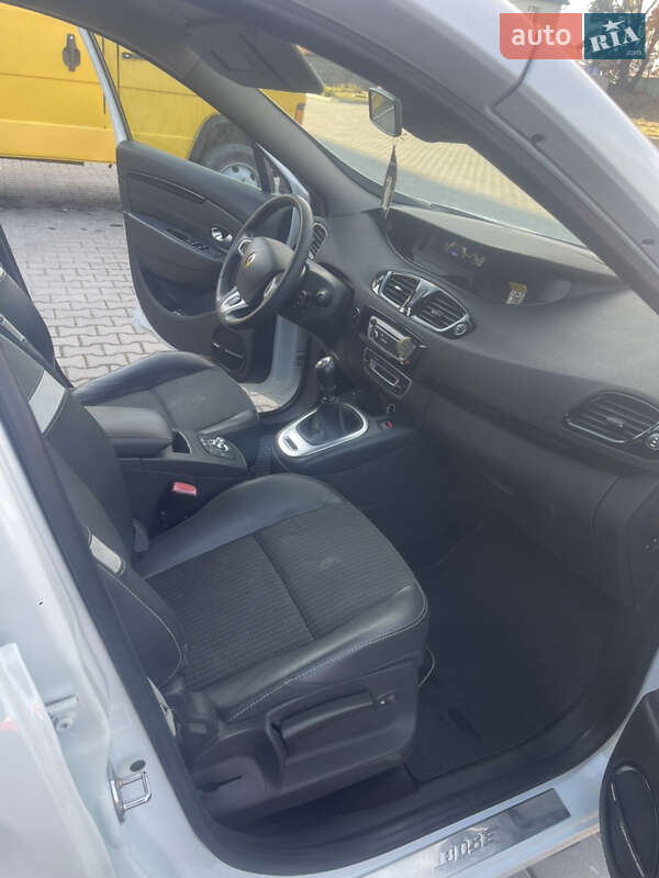 Минивэн Renault Grand Scenic 2012 в Каменец-Подольском