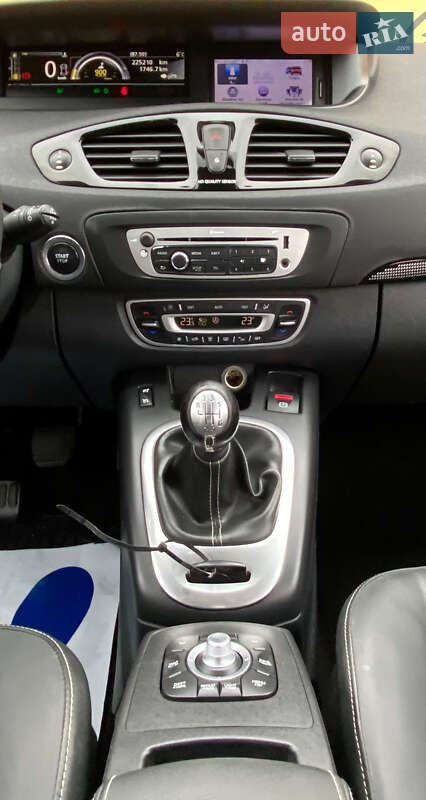 Минивэн Renault Grand Scenic 2013 в Ровно